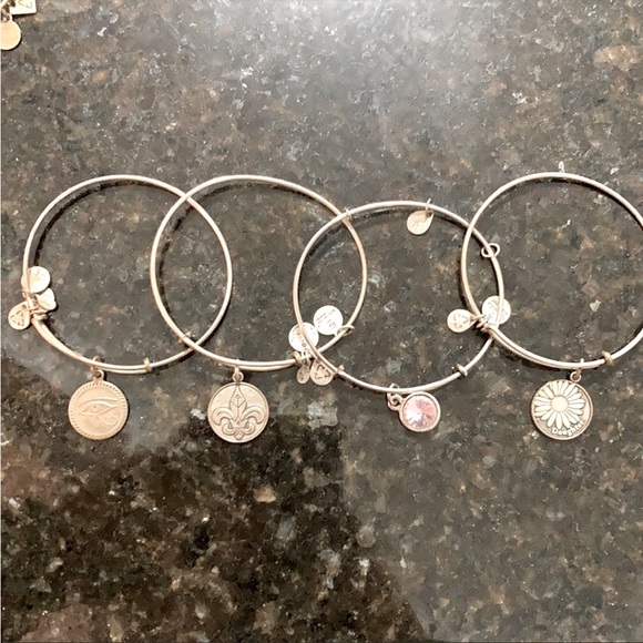 Alex & Ani LOT of Bracelets - Picture 1 of 1